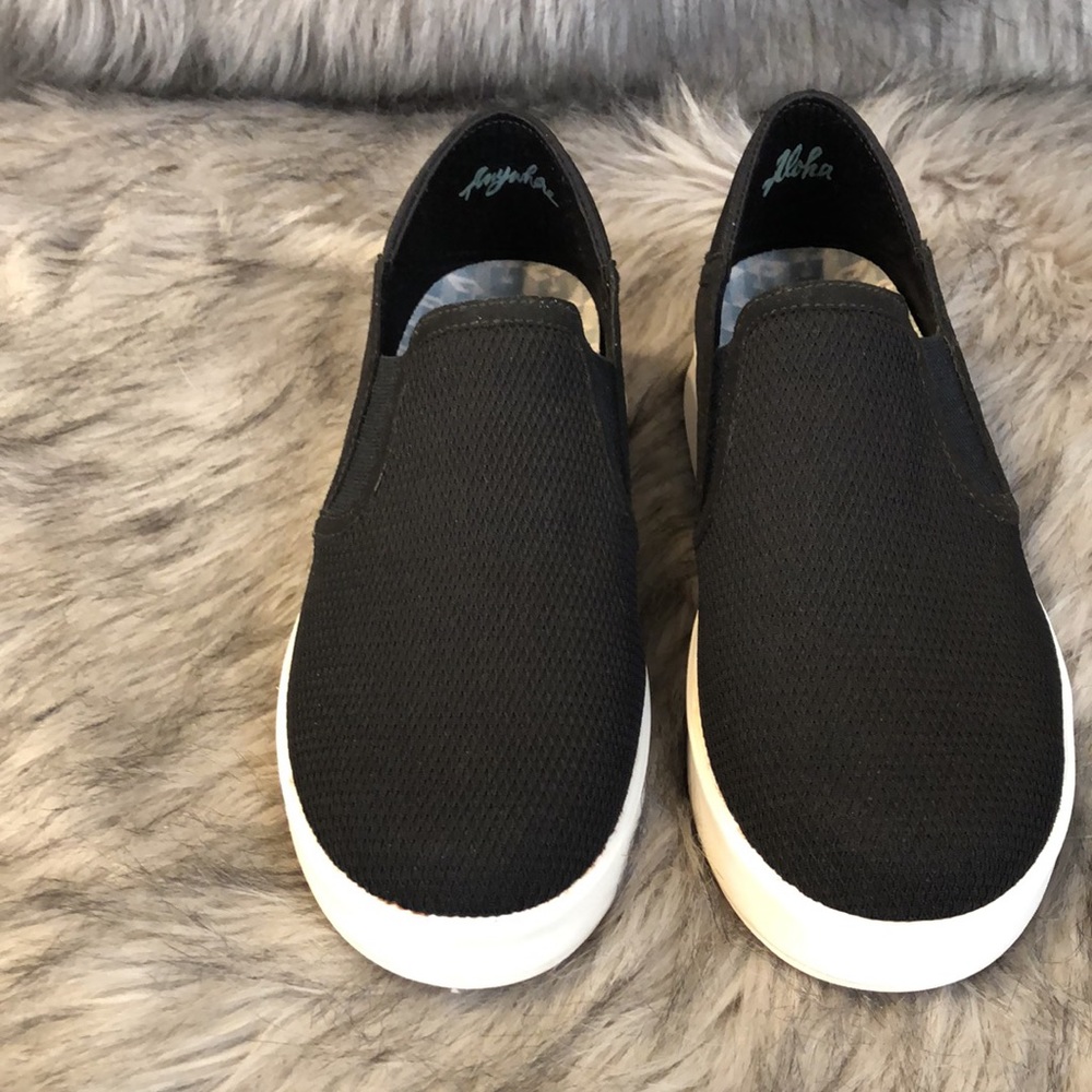 OluKai shoes 🫶🏽 - Picture 4 of 8